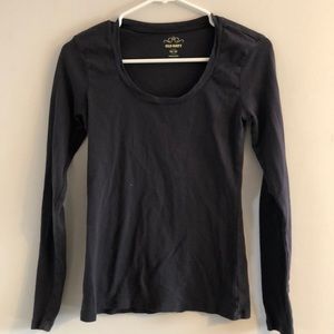 Old navy woman’s long sleeve top size M